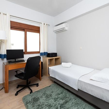 Ritas Modern In-City House Rhodes City 外观 照片